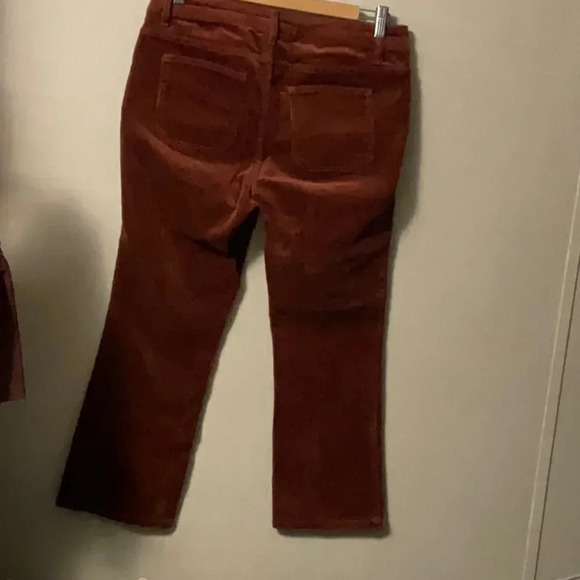 LED - Picture 2 of 5